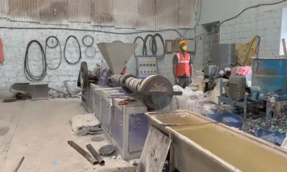 Cleaning, Washing & Shredding